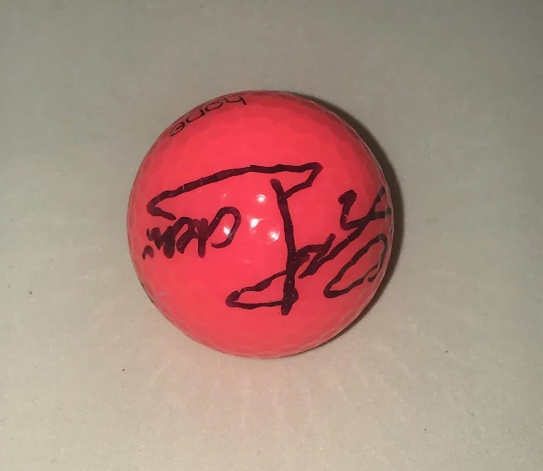 Chella Choi signed Hot Pink Wilson Hope Golf Ball autographed LPGA South Korea