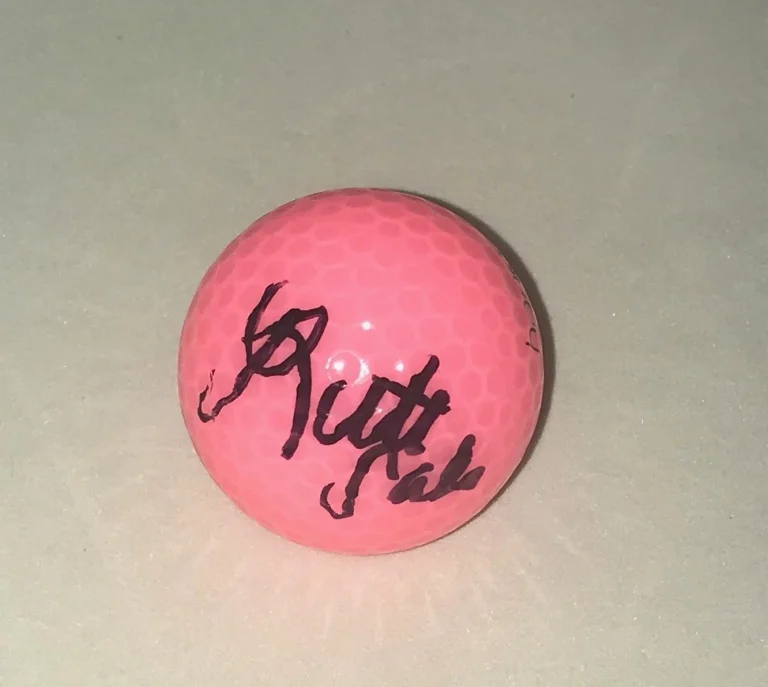 Lizette Salas signed Pink Wilson Hope Golf Ball autographed LPGA USA