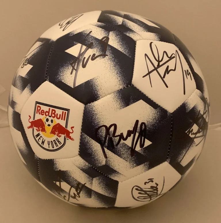 New York Red Bulls 2019 team signed F/S Logo Ball MLS Bradley Wright-Phillips