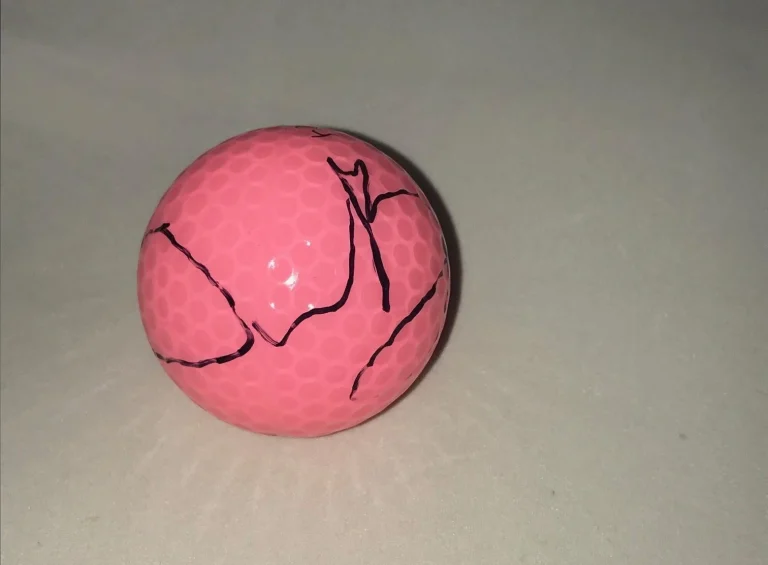 Moriya Jutanugarn signed Pink Wilson Hope Golf Ball autographed LPGA
