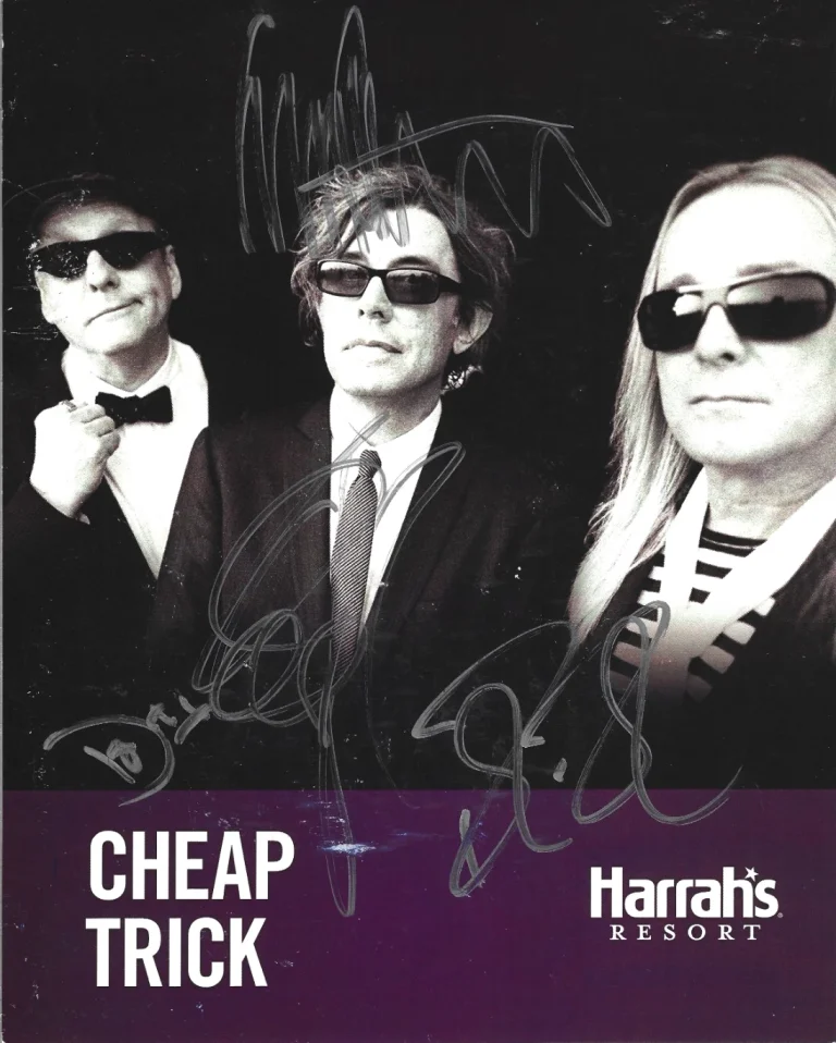 Cheap Trick hand SIGNED Concert Show Promo Photo JSA LOA Rick Tom Robin Daxx