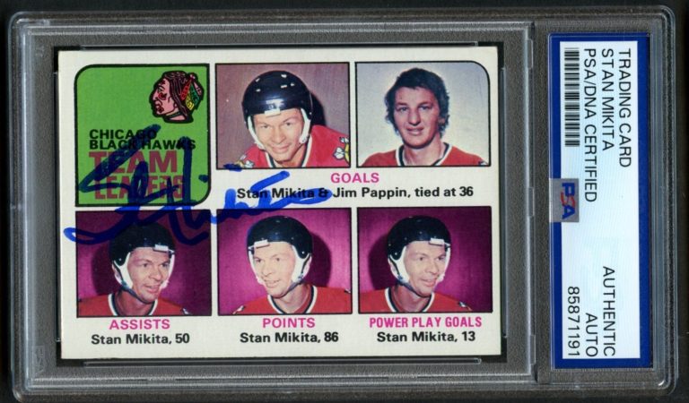 Stan Mikita #317 signed autograph Blackhawks 1975 Topps PSA Slabbed