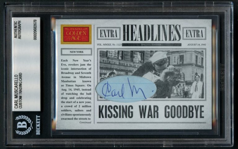 Carl Muscarello signed Custom Cut Sailor Kissing Nurse VJ Day Times Square BAS