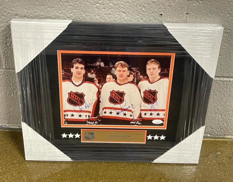1991 Chicago Blackhawks All Stars Multi-Signed Framed 8x10 Photo JSA COA