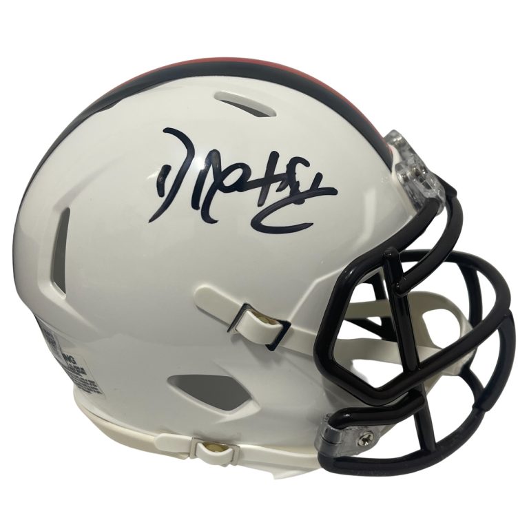 David Njoku Signed Browns Alt White Mini Helmet Beckett Witness BAS COA
