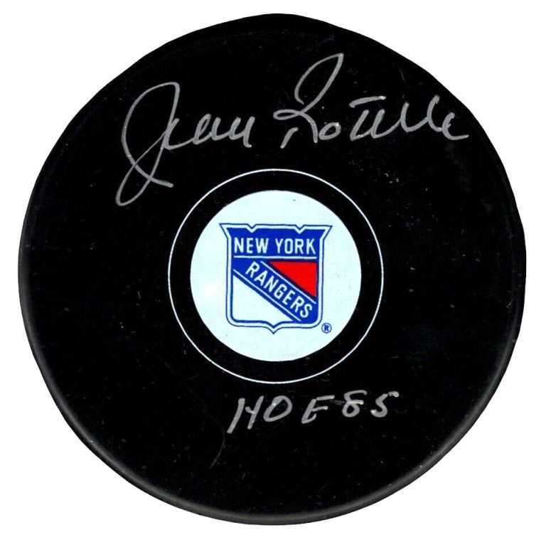 Jean Ratelle Signed New York Rangers Puck w/ HOF 85 Beckett Witness BAS COA