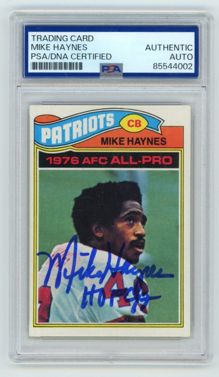 Mike Haynes 1977 Topps #50 Signed Rookie RC w/ HOF 97 Insc. PSA Authentic Auto