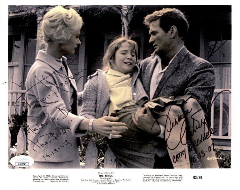 Tippi Hedren & Veronica  Cartwright Signed The Birds 8x10 Photo #4 JSA COA