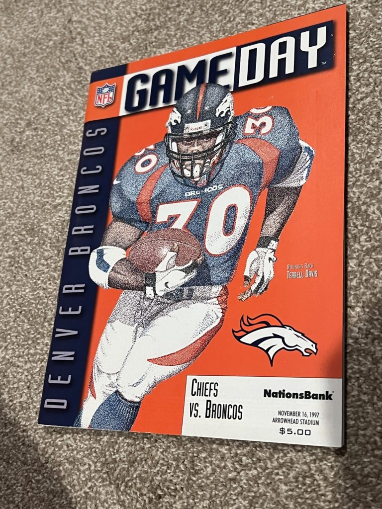 FOOTBALL PROGRAM KANSAS CITY CHIEFS DENVER BRONCOS 11/16 1997