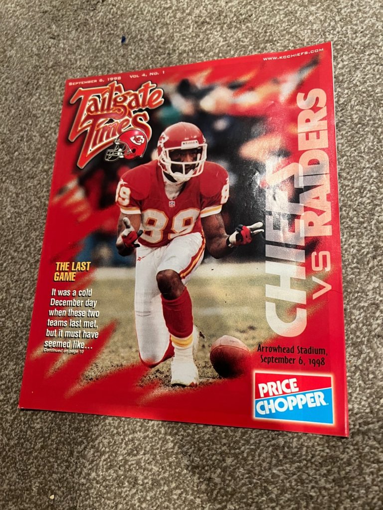 FOOTBALL TAILGATE TIMES PROGRAM KANSAS CITY CHIEFS RAIDERS 9/6 1998 ANDRE RISON