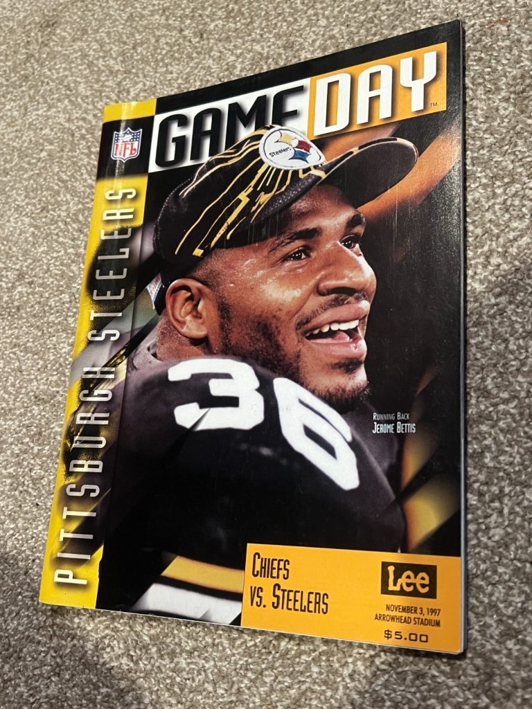 FOOTBALL PROGRAM KANSAS CITY CHIEFS PITTSBURGH STEELERS 11/3 1997 JEROME BETTIS