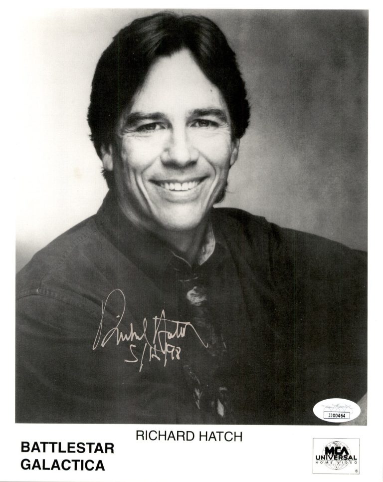 Richard Hatch Signed Inscribed Battlestar Galactica Publicity 8x10 Photo JSA COA