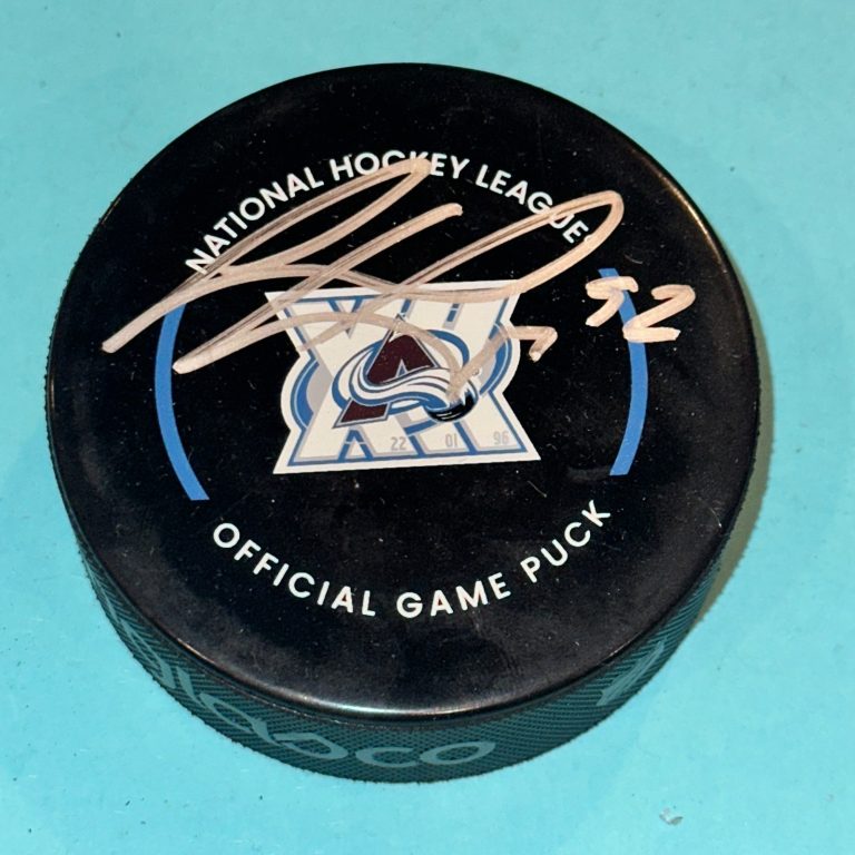 GABRIEL LANDESKOG Signed Colorado AVALANCHE 30th Ann. Official GAME Puck Beckett