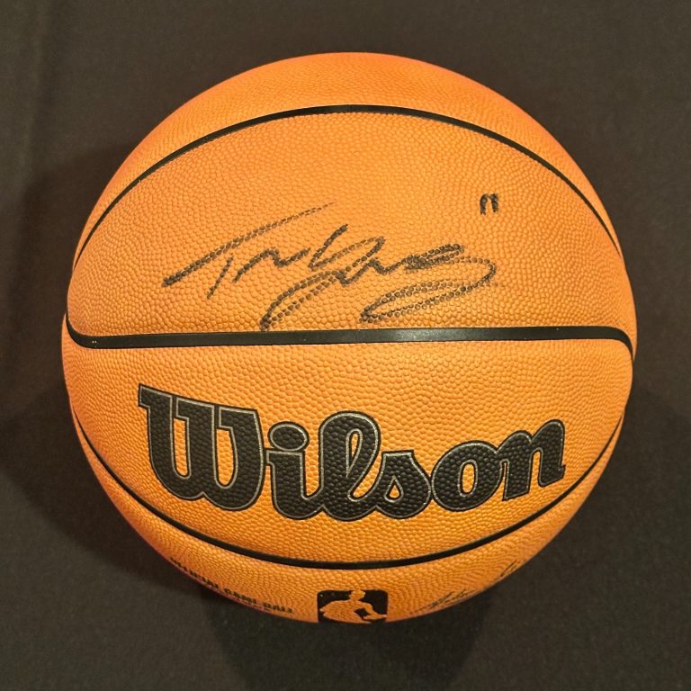 TRAE YOUNG Signed Wilson Official GAME BASKETBALL Beckett Authentic (BAS)