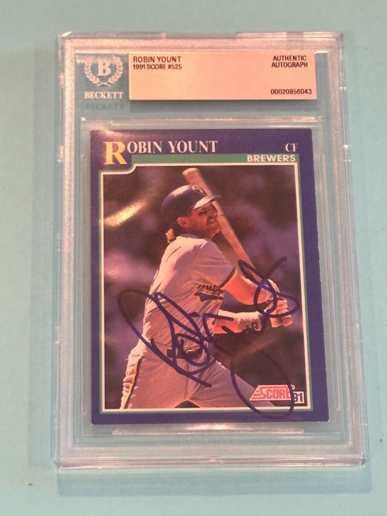 ROBIN YOUNT Signed 1991 SCORE Card #525 Beckett (BAS)
