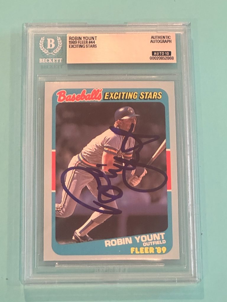 ROBIN YOUNT Signed 1989 FLEER EXCITING STARS Card #44 Beckett (BAS) AUTO 10