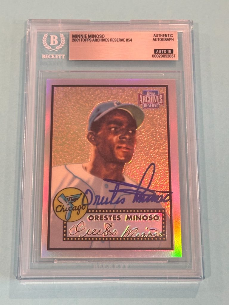 ORESTES MINNIE MINOSO Signed 2001 TOPPS ARCHIVES Card #54 Beckett (BAS) AUTO 10