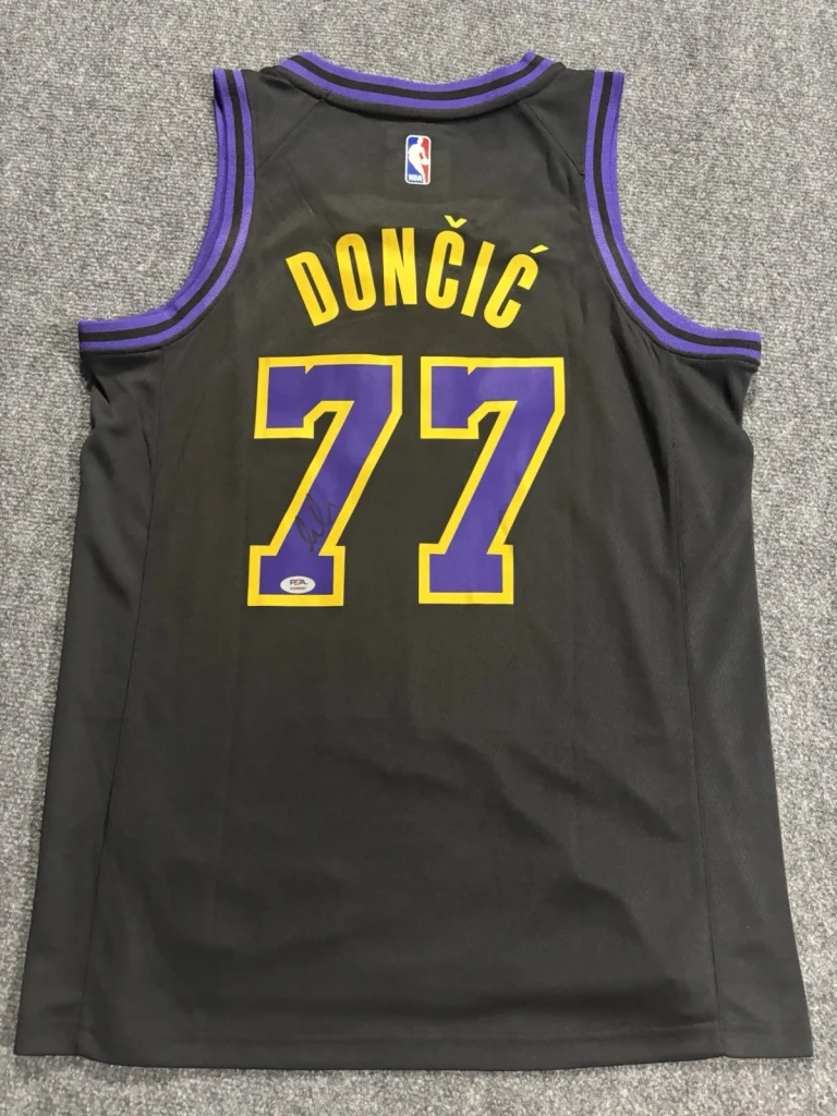 LUKA DONCIC SIGNED Autographed JERSEY Los Angeles Lakers . Psa Coa