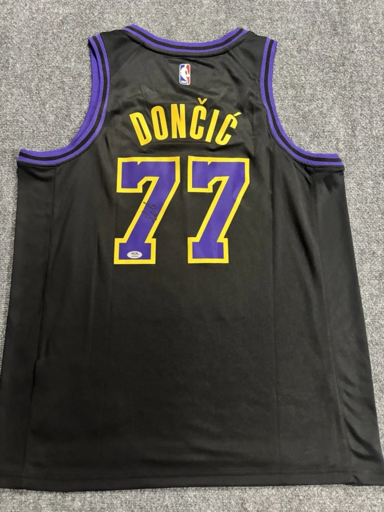 LUKA DONCIC SIGNED Autographed JERSEY Los Angeles Lakers . Psa Coa