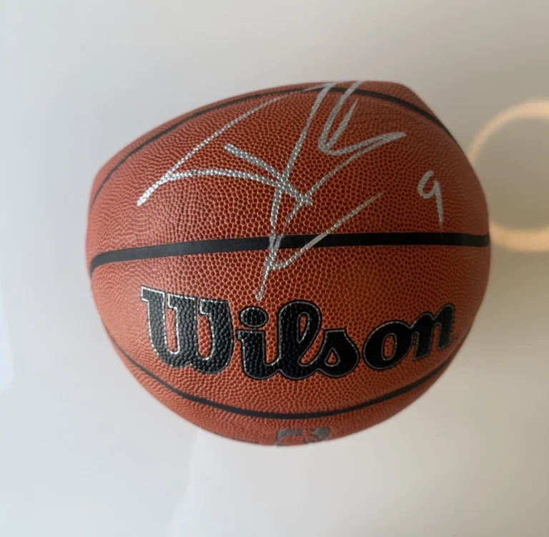 Tony Parker San Antonio Spurs Autographed Wilson NBA Basketball Beckett