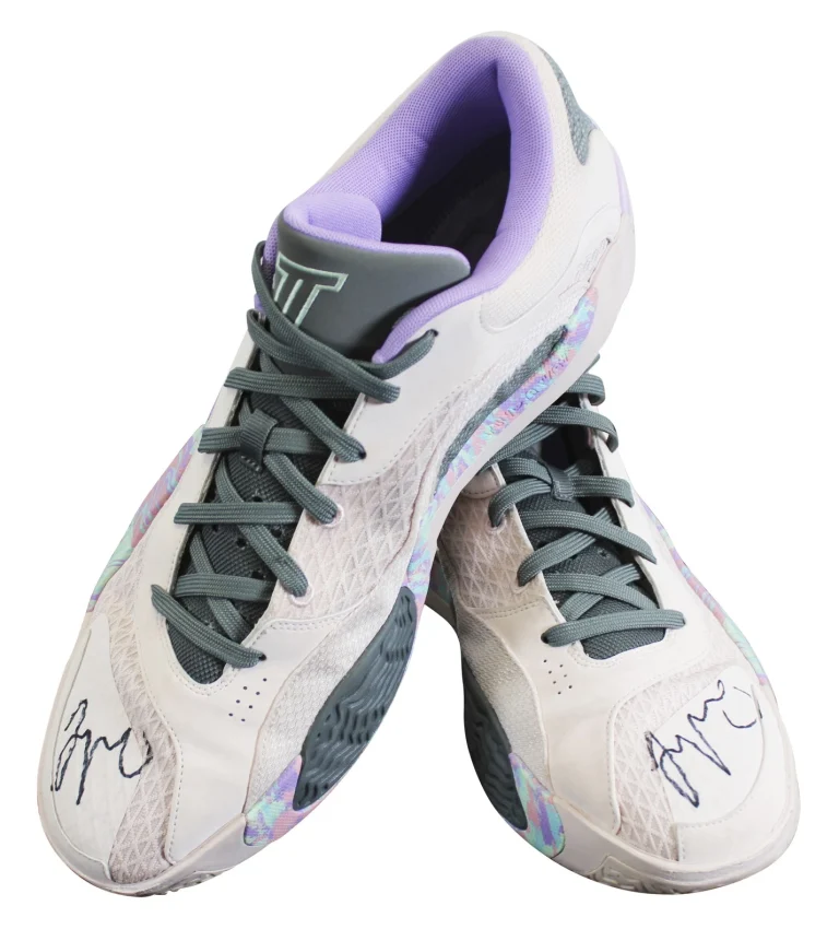 Celtics Jayson Tatum Signed Game Used Jordan JT 2 Sidewalk Chalk Shoes Fanatics