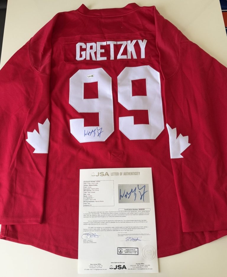 Wayne Gretzky Canada Autographed Hockey Jersey Oilers Legend NHL JSA LOA COA