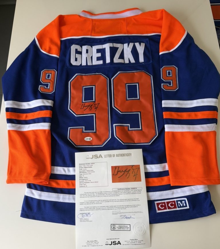 Wayne Gretzky Edmonton Oilers Autographed Jersey JSA LOA COA
