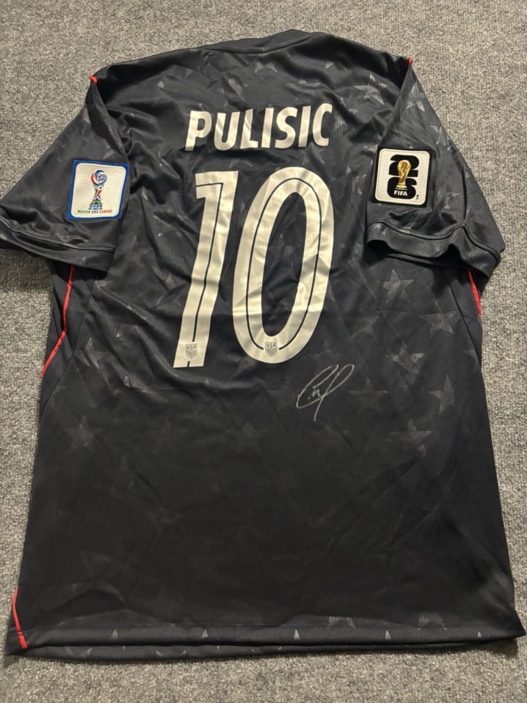 Christian Pulisic Team USA Autograph Signed Jersey! Psa Coa
