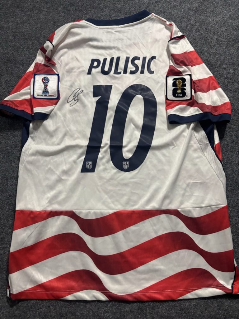 Christian Pulisic Team USA Autograph Signed Jersey! Psa Coa