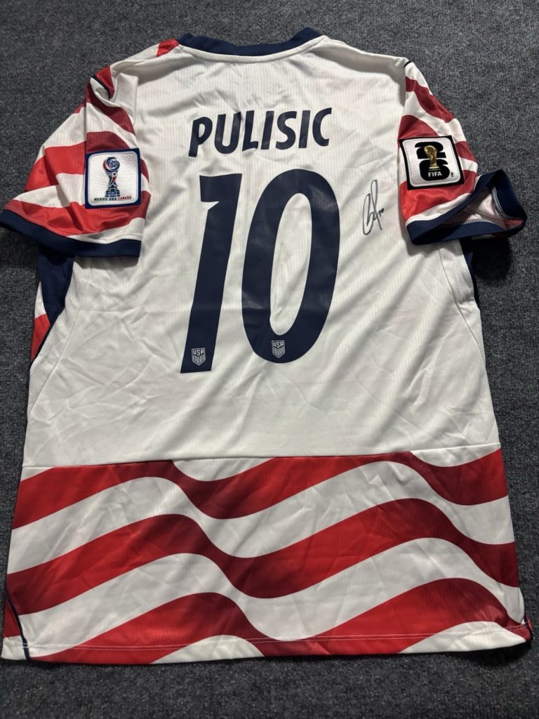 Christian Pulisic Team USA Autograph Signed Jersey! Psa Coa