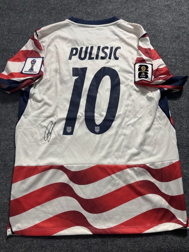 Christian Pulisic Team USA Autograph Signed Jersey! Psa Coa