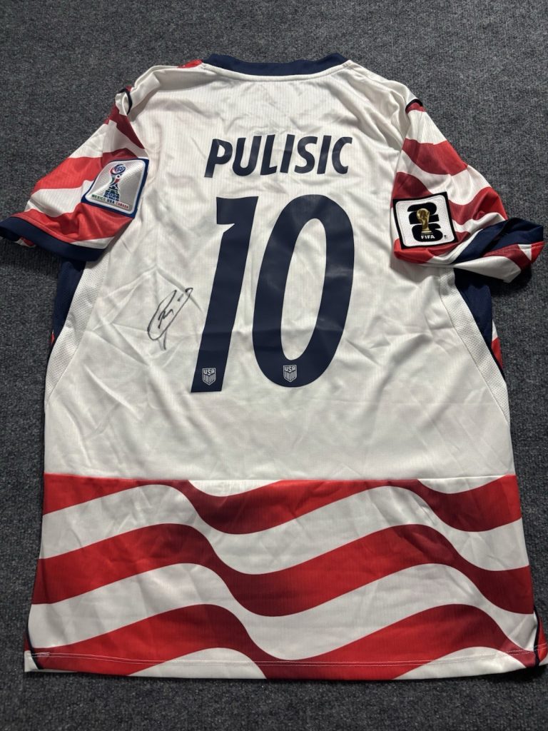 Christian Pulisic Team USA Autograph Signed Jersey! Psa Coa