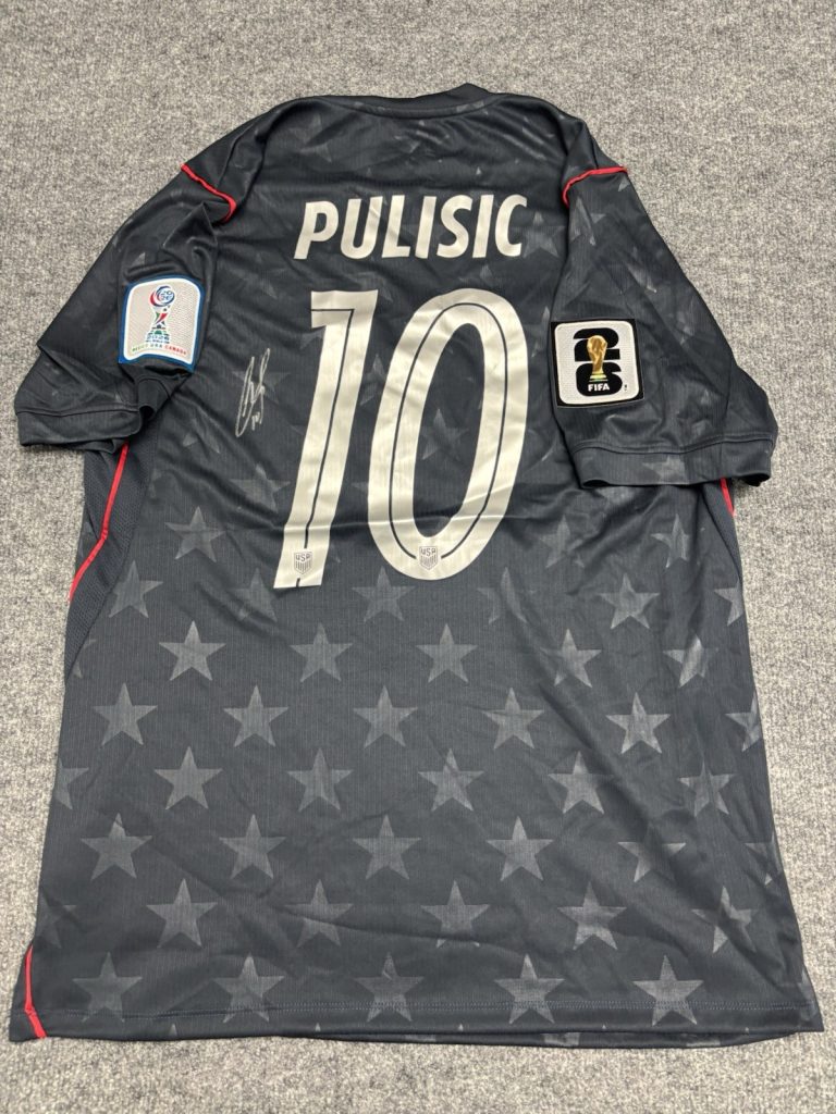 Christian Pulisic Team USA Autograph Signed Jersey! Psa Coa