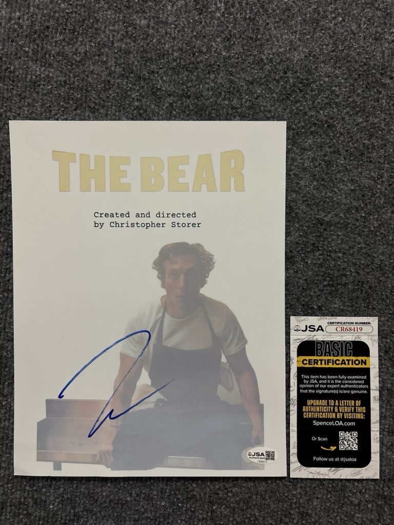 Jeremy Allen White Signed The Bear Script Cover Autographed JSA COA