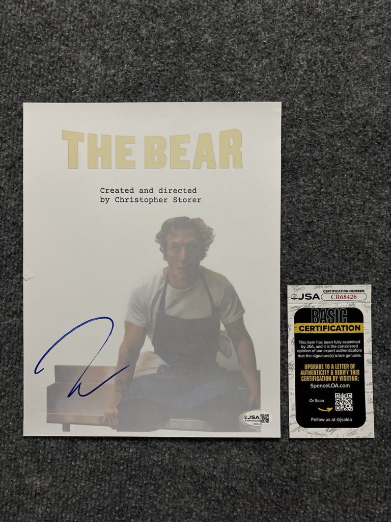 Jeremy Allen White Signed The Bear Script Cover Autographed JSA COA