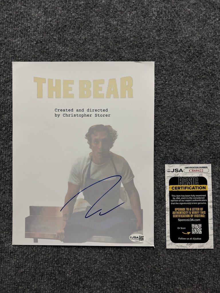 Jeremy Allen White Signed The Bear Script Cover Autographed JSA COA