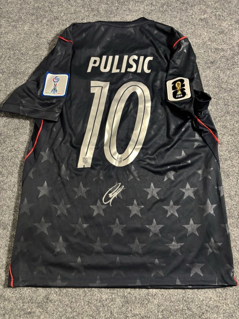 Christian Pulisic Team USA Autograph Signed Jersey! Psa Coa
