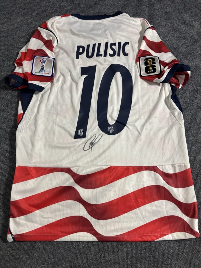 Christian Pulisic Team USA Autograph Signed Jersey! Psa Coa