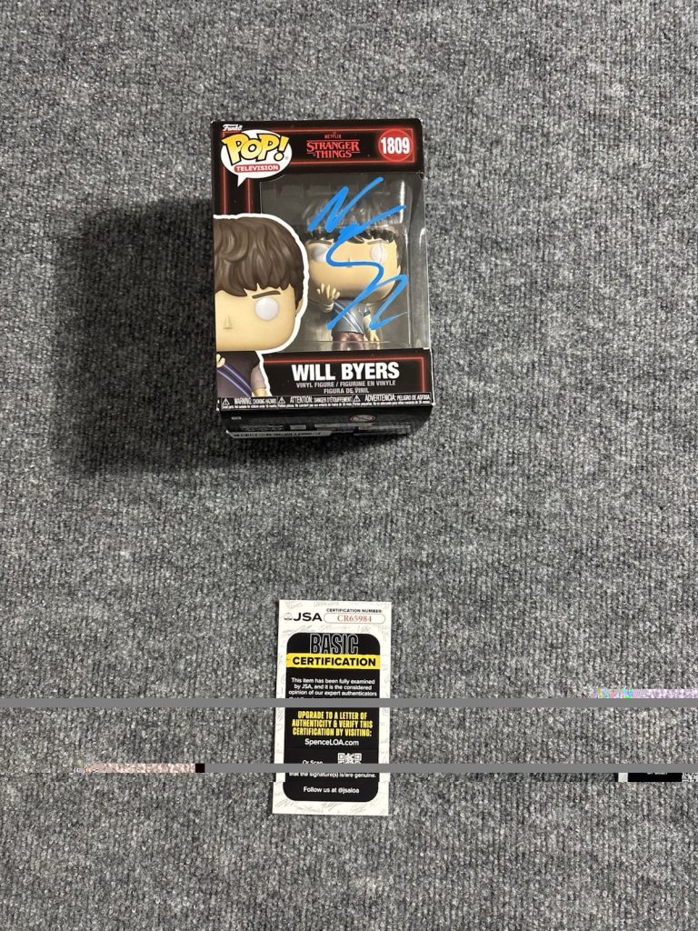 NOAH SCHNAPP SIGNED WILL BYERS HIVE MIND FUNKO POP #1809. Jsa. Stranger Things