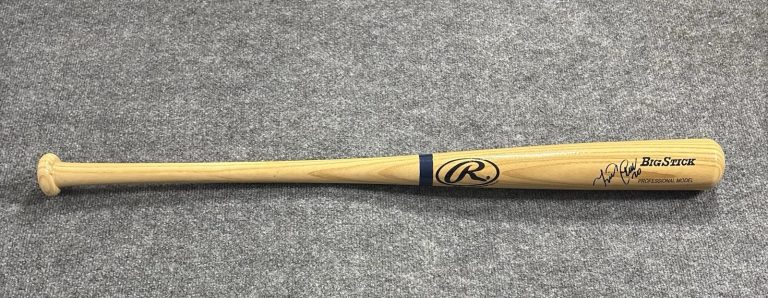 MIGUEL CABRERA SIGNED AUTOGRAPHED Big Stick Professional Bat. JSA Coa . Tigers