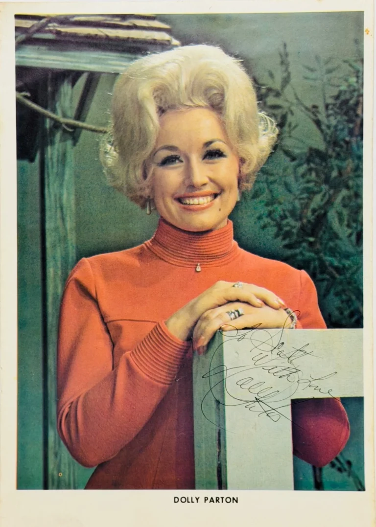 DOLLY PARTON Vintage Signed Autograph 7x10 Tour Book Print GRAD LOA