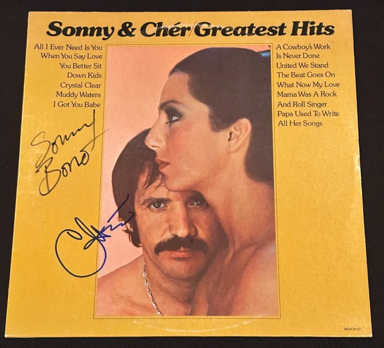 SONNY & CHER Signed GREATEST HITS LP ALBUM COVER Beckett Auth (BAS)
