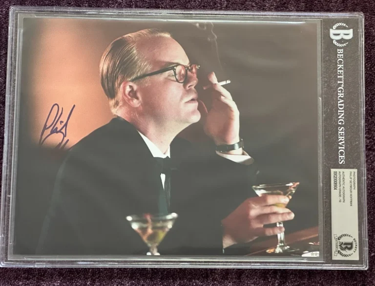 PHILIP SEYMOUR HOFFMAN Signed 8 X 10 PHOTO Beckett Encapsulated AUTO 10