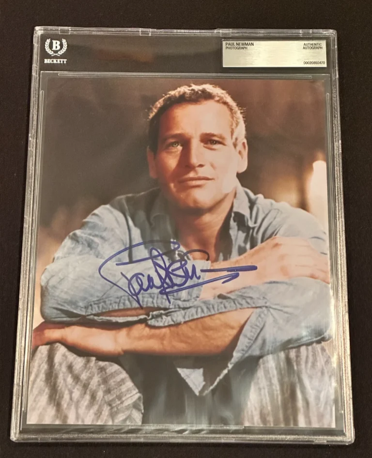 PAUL NEWMAN Signed 8 X 10 PHOTO Beckett BAS Encapsulated