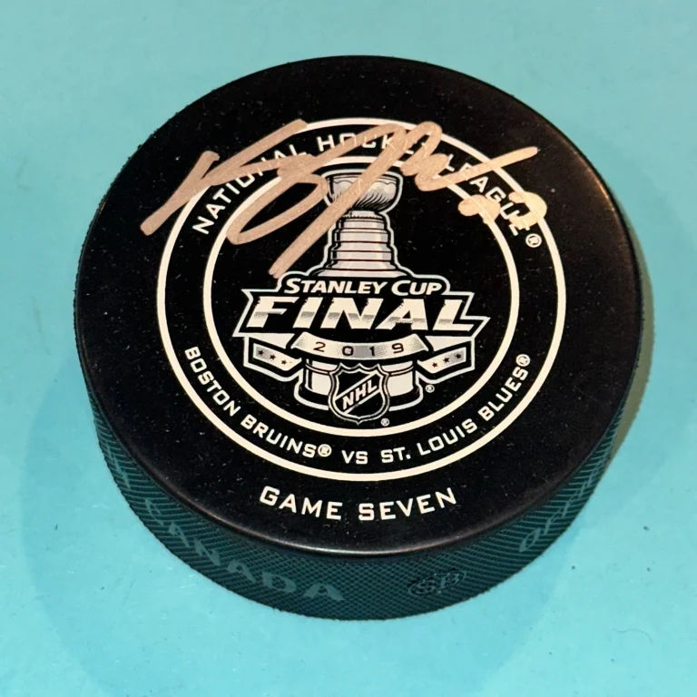 RYAN O'REILLY Signed BLUES 2019 STANLEY CUP Official GAME Puck Beckett (BAS)