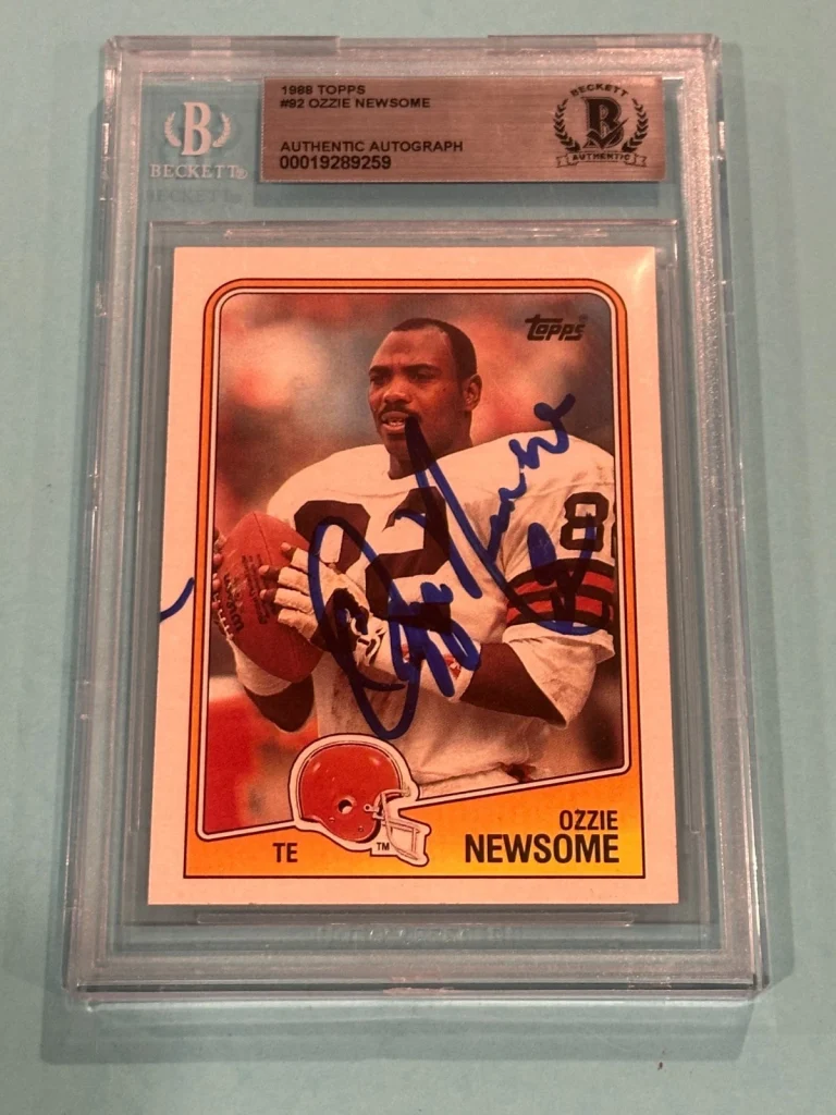 OZZIE NEWSOME Signed 1988 TOPPS Card #92 Beckett BAS