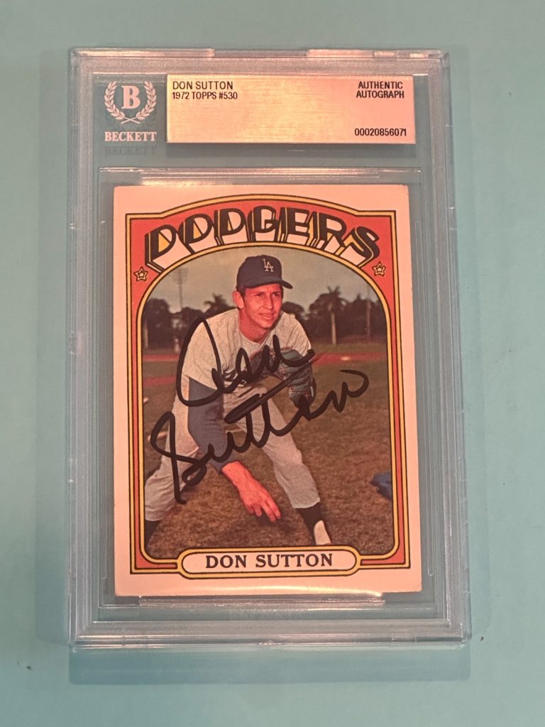 DON SUTTON Signed 1972 TOPPS Card #530 Beckett (BAS)